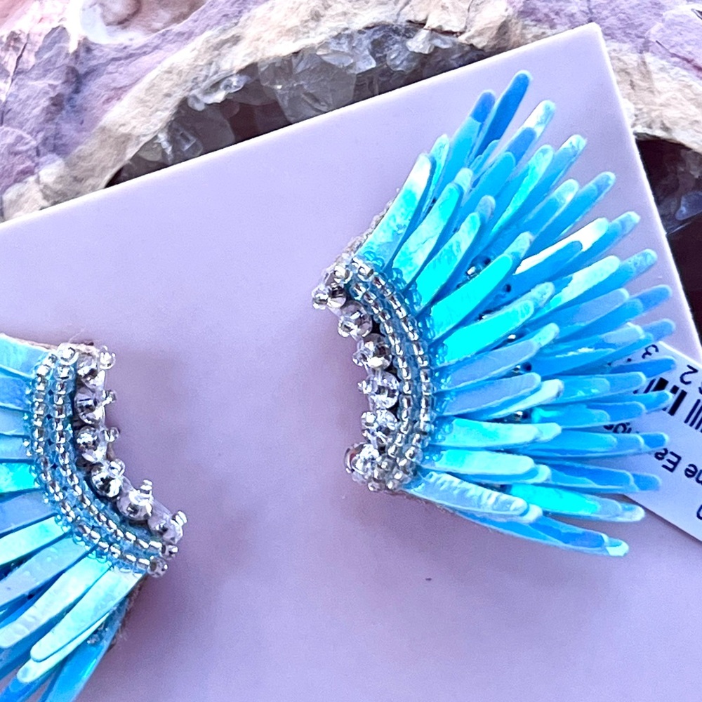 πΊπHPππΊ NWT Mignonne Gavigan Mini Madeline Earrings Metallic Blue - Picture 3 of 16